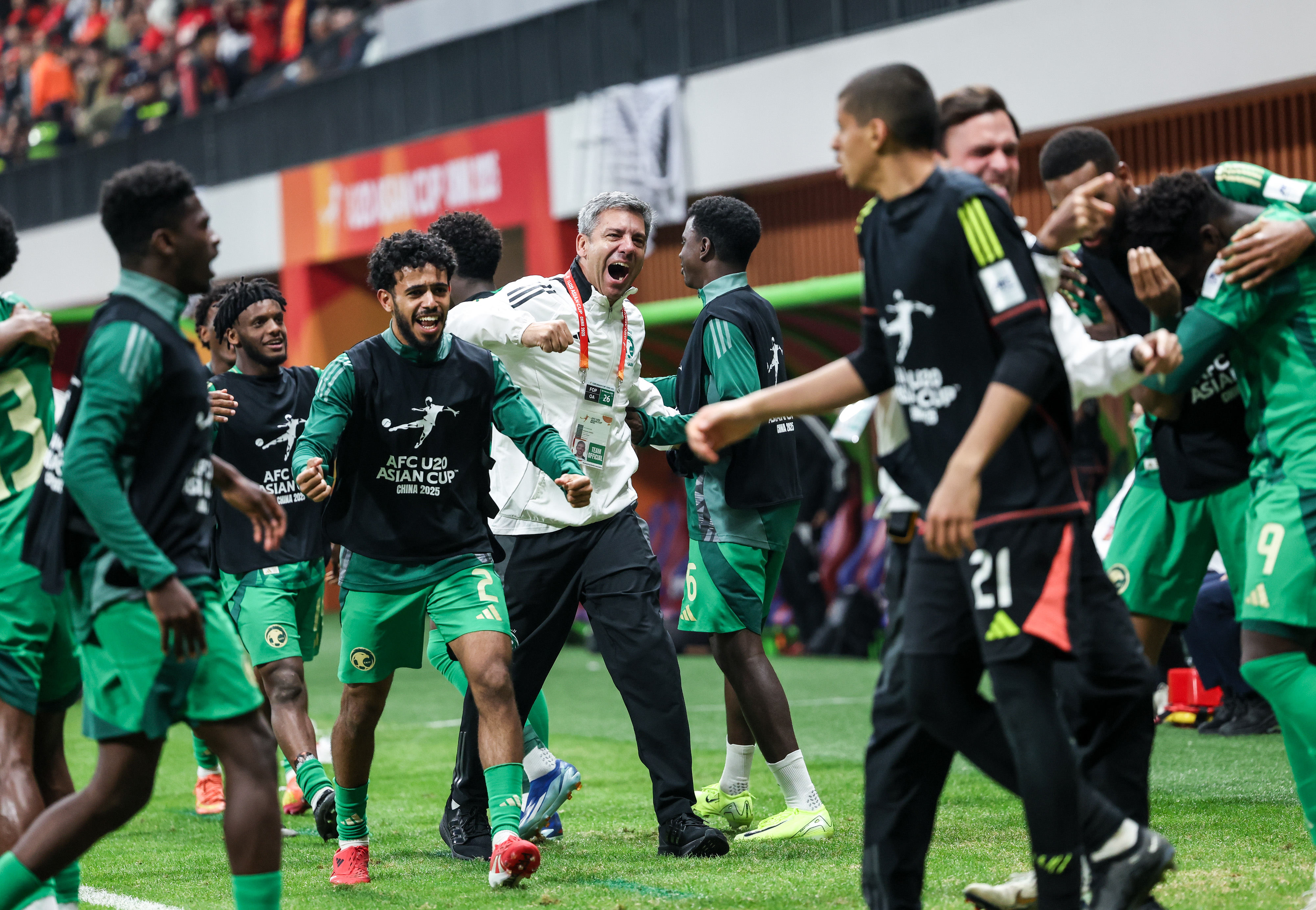 精彩对决！欧洲球队不敌亚洲球队，无缘晋级