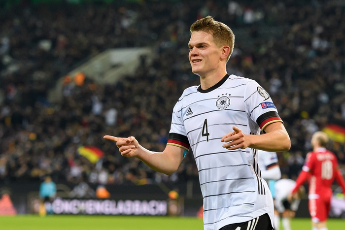 白俄罗斯客场逆袭，攀升积分榜