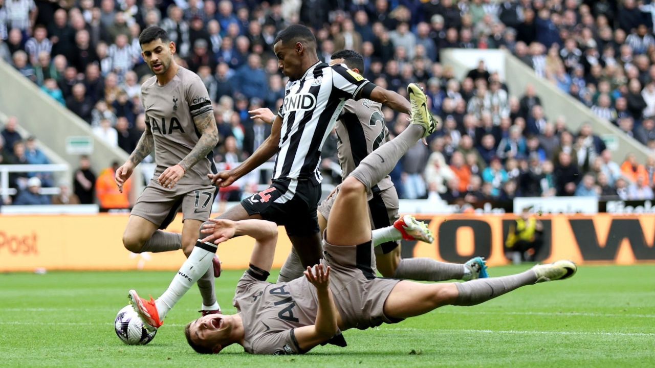 九游官网-关于热刺不敌纽卡斯尔联：热刺客场失利的信息