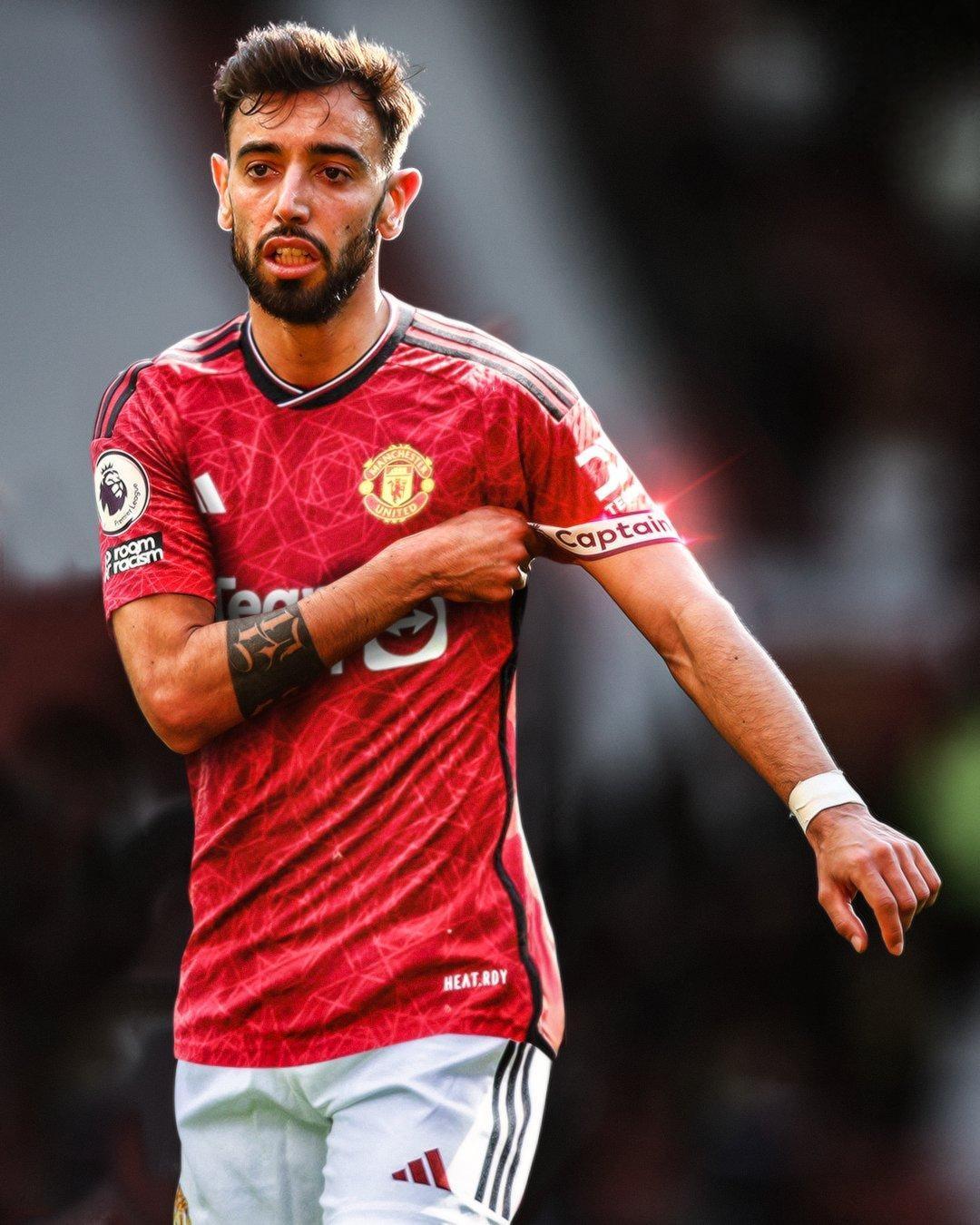 曼联团结拼搏，重建计划逐渐见成效