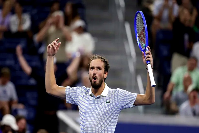 美网逆转澳网，梅德韦杰夫刷新纪录的简单介绍